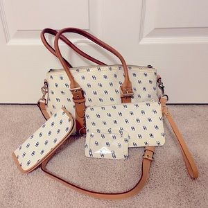 DOONEY & BOURKE SET